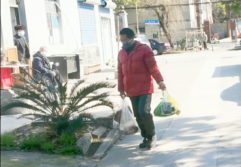 村里外来租户多，隔离病毒不隔爱！村民大姐更“霸气”：疫情不结束，房租一直免