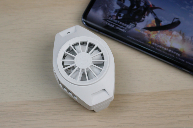 一分钟降到0℃小米冰封散热背夹体验