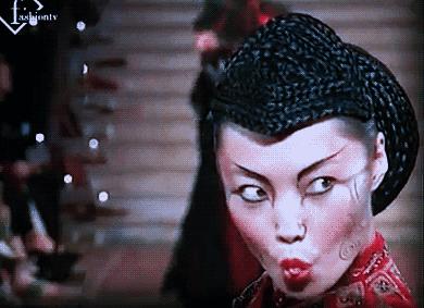 麦昆13年照片,麦昆怎么去世的