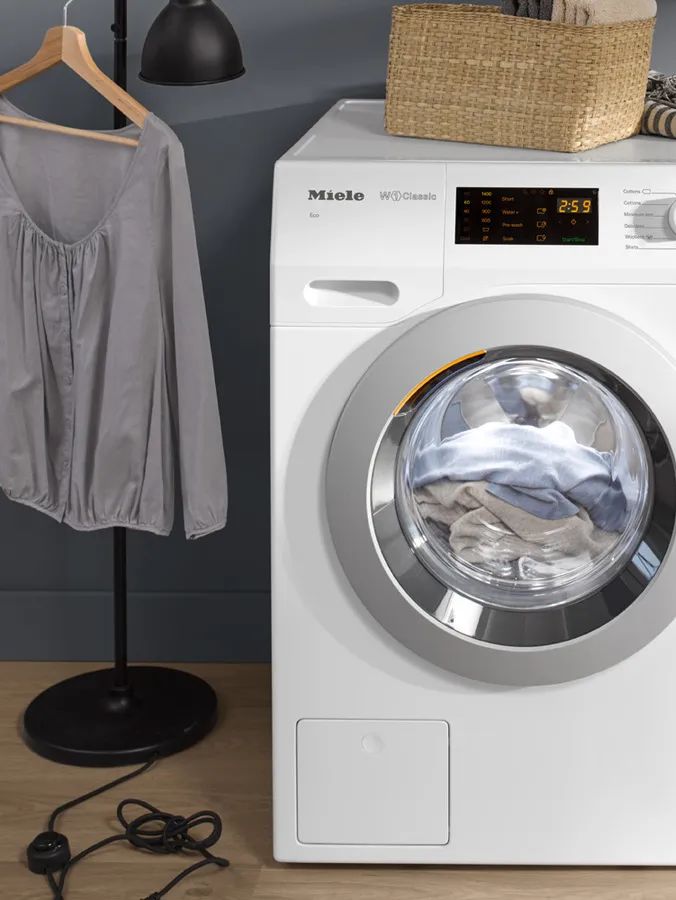 日常生活中的时尚博主,一个居家上班的博主