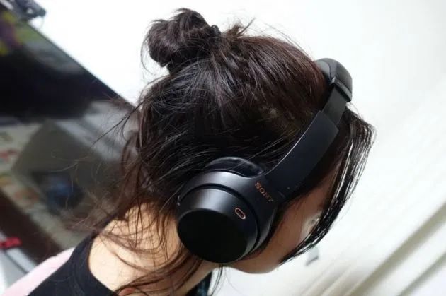 索尼耳机wh-1000xm3与4对比,索尼WH-1000XM3耳机评测