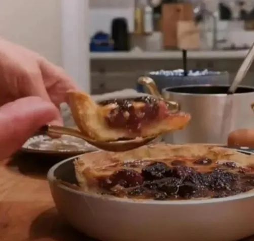 万万没想到央视,央视主持人家庭变故