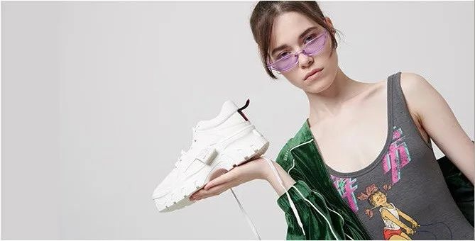 买双小白鞋,小白鞋加绒两双半价