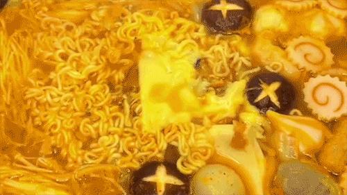 5折特惠!要是早买了这口超美的韩国锅,这几天在家就不愁吃饭了