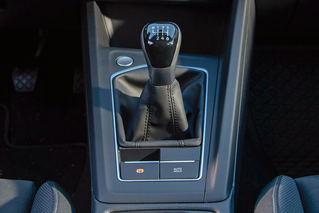 大众高尔夫2023款1.2t怎么样,大众新高尔夫2020款试驾