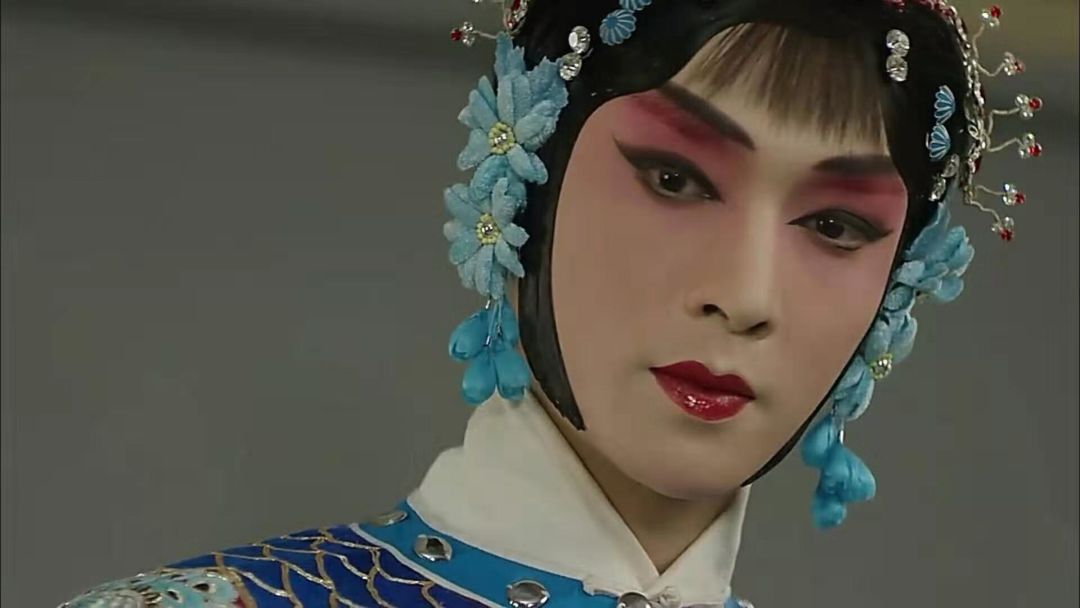 尹正鬓边不是海棠红怎样了,尹正看过鬓边不是海棠红的原著吗