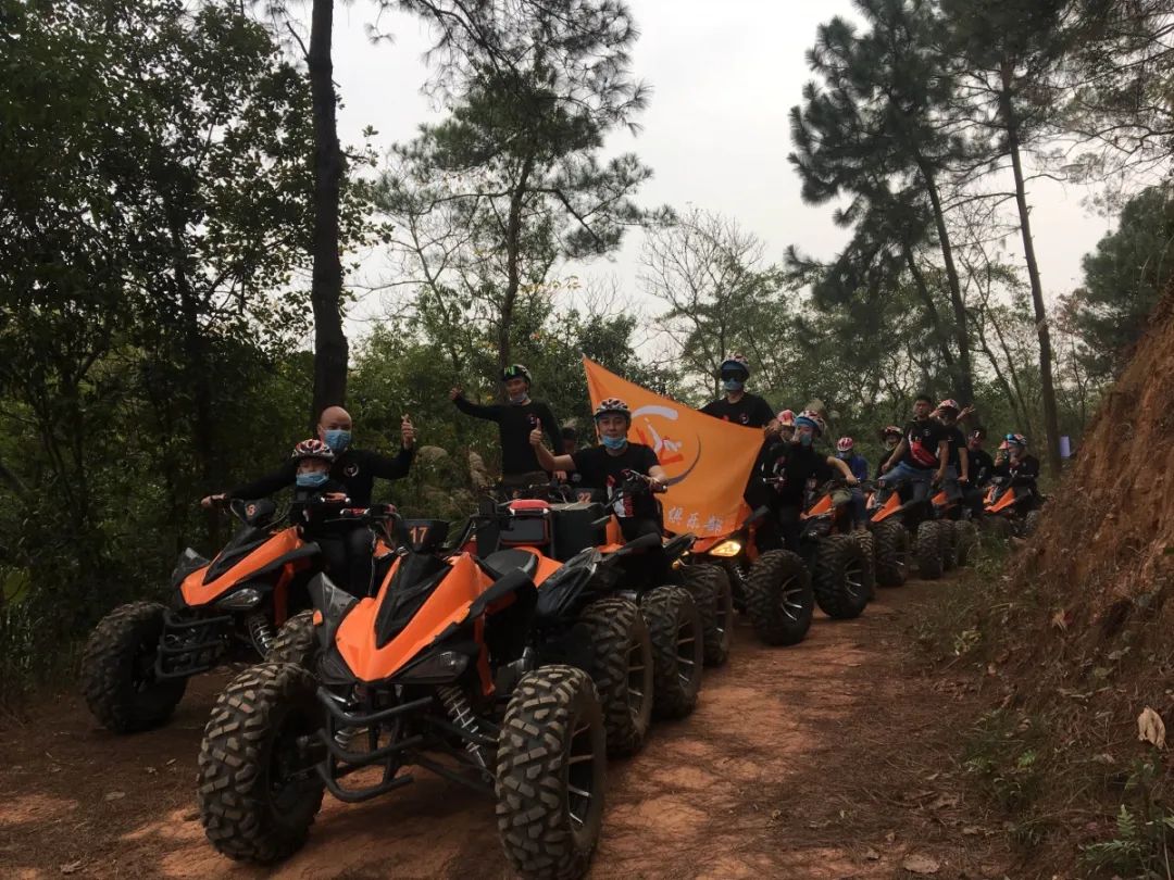 沉浸式体验山地越野车,丛林越野车哪里刺激