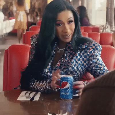 cardib亚裔美甲师,cardib的美甲师