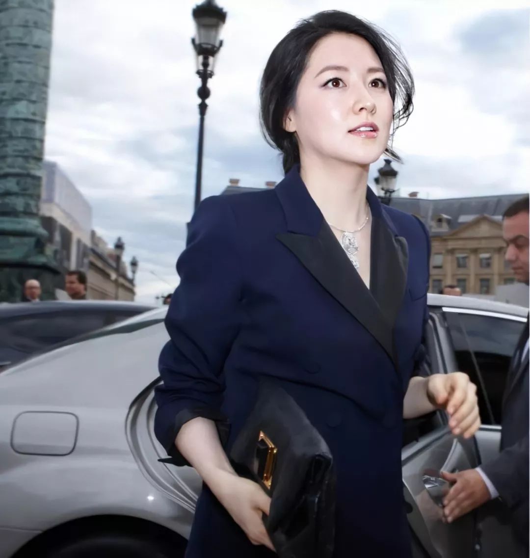 50岁大长今素颜让人惊呼,40-50岁卸妆后的容颜