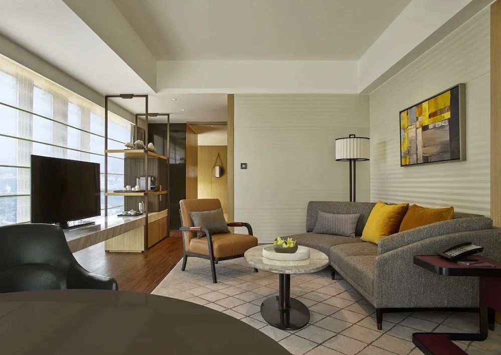 继安缦、嘉佩乐后，瑰丽全新品牌KHOS™终于正式上线