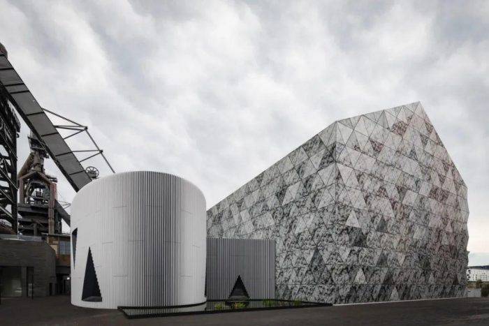 油便宜了反而费油,油便宜了却不耐烧了