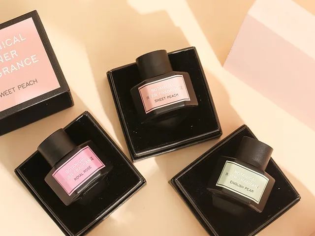 抗菌效果高达99.99%！滴在*裤内**上的香水，去除异味，还能辅助抑菌