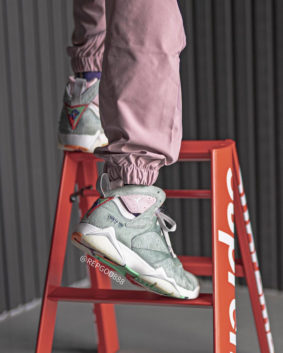 兔八哥aj71.0,aj7兔八哥2.0为什么不火