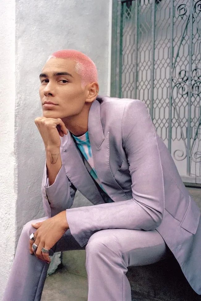 *男猛**日记：淡黄的长裙，蓬松的头发是什么鬼...我们就不吃这套