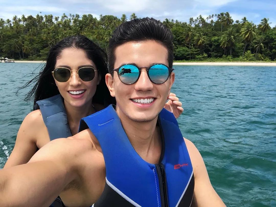 鍥涘窛鎴愰兘璇枃鑰佸笀,鎴愰兘璇枃鑰佸笀