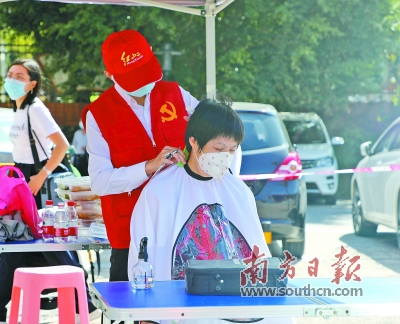 光明街道有群最美“红小二”