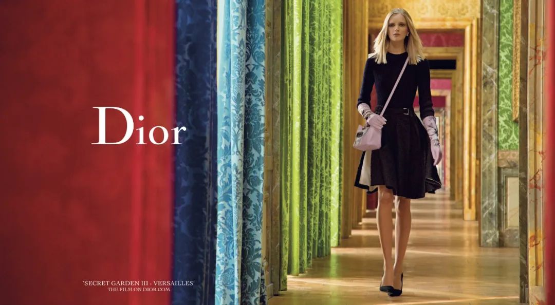 rafsimons目前的职务,rafsimons现在转到哪里了