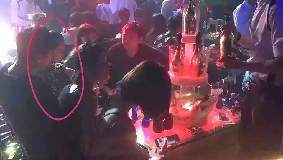 这才是妥妥的背靠资本啊