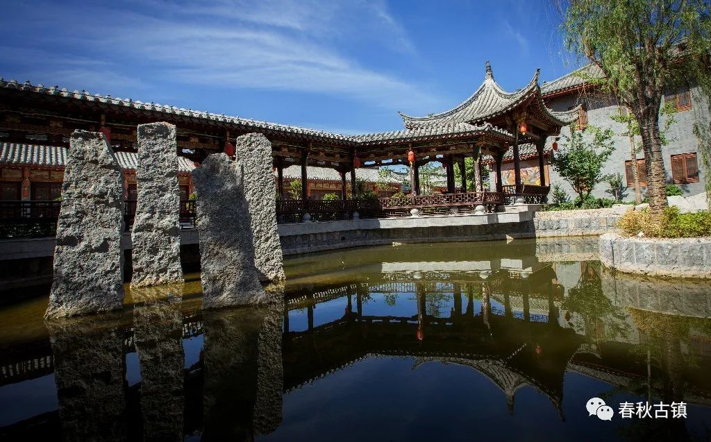 春暖花开古镇一游,春秋古镇景区