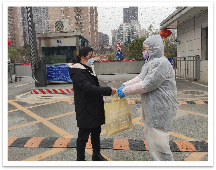 洪山战“疫”丨尤李社区：青春力量在抗疫一线绽放荣光