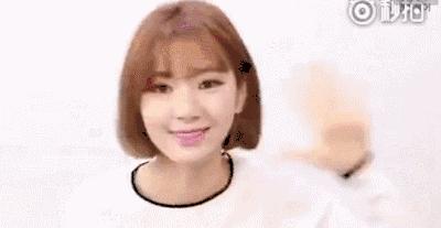 你是什么脸型就选什么刘海，选错真的很丑