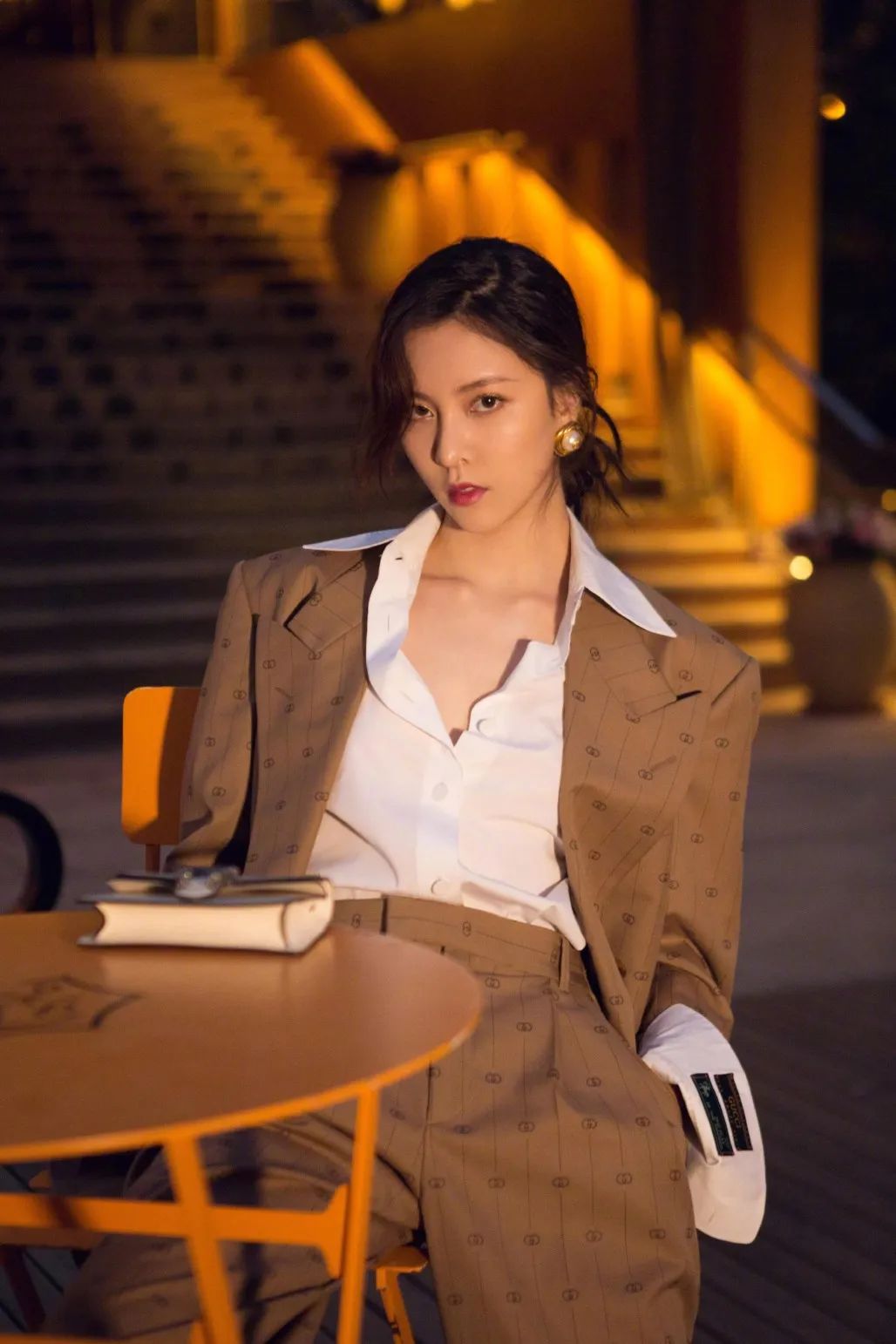 杨幂刘诗诗她们帅起来基本上没男人什么事了