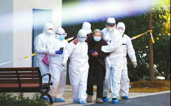 硬核小护姐表白汉警,援鄂医护表白民警