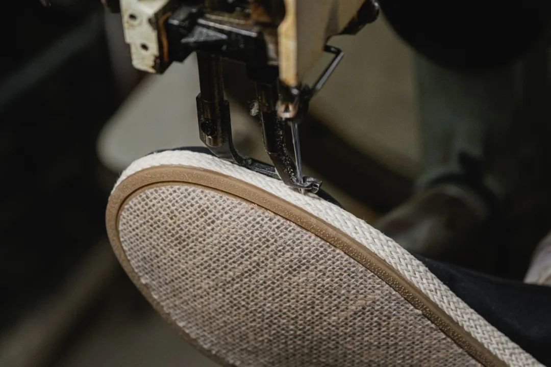 一双老布鞋完整版,最好的老北京布鞋年轻人穿的