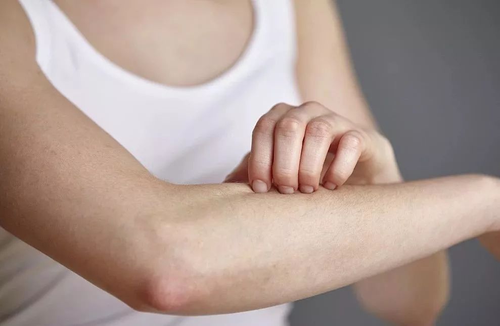 床上衣柜喷一喷，百万螨虫去光光，孕婴都能用的1分钟除螨神器