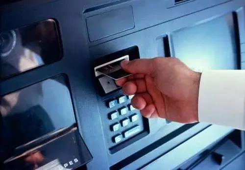 捡到购物卡被发现了,捡到一张电信手机卡