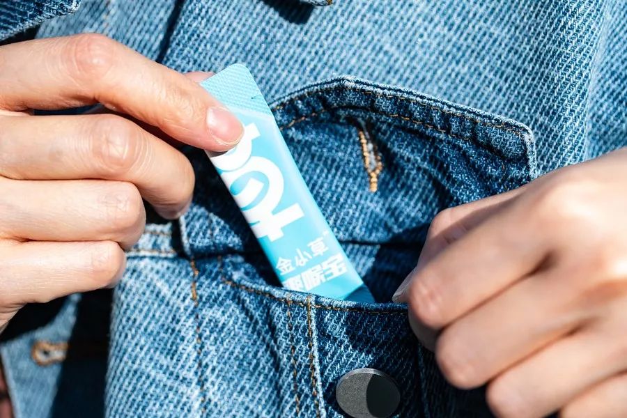 梧桐毛毛和杨絮,梧桐毛絮满天飞找谁