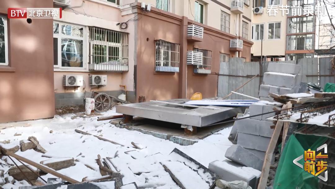 老旧小区装电梯一楼反悔,老旧小区加装电梯被关闭投诉哪里