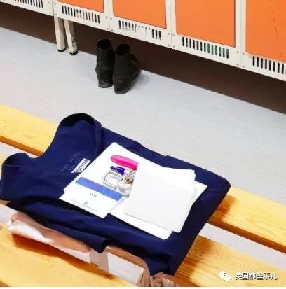 当年嫁入瑞典王室的不雅王妃跑去支援医生！曾不待见的瑞典民众，现在也开始夸了