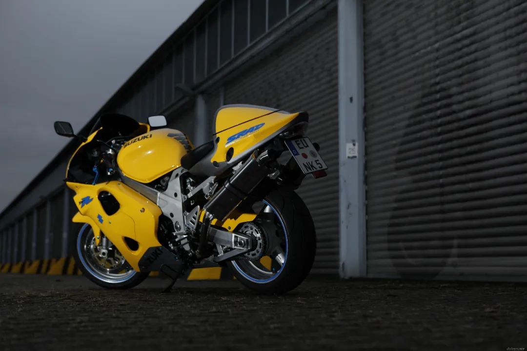 铃木tl1000s几缸,铃木tl1000s油耗