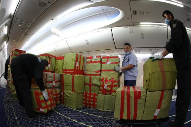 山航：青岛-日本大阪“客改货”航班顺利首飞