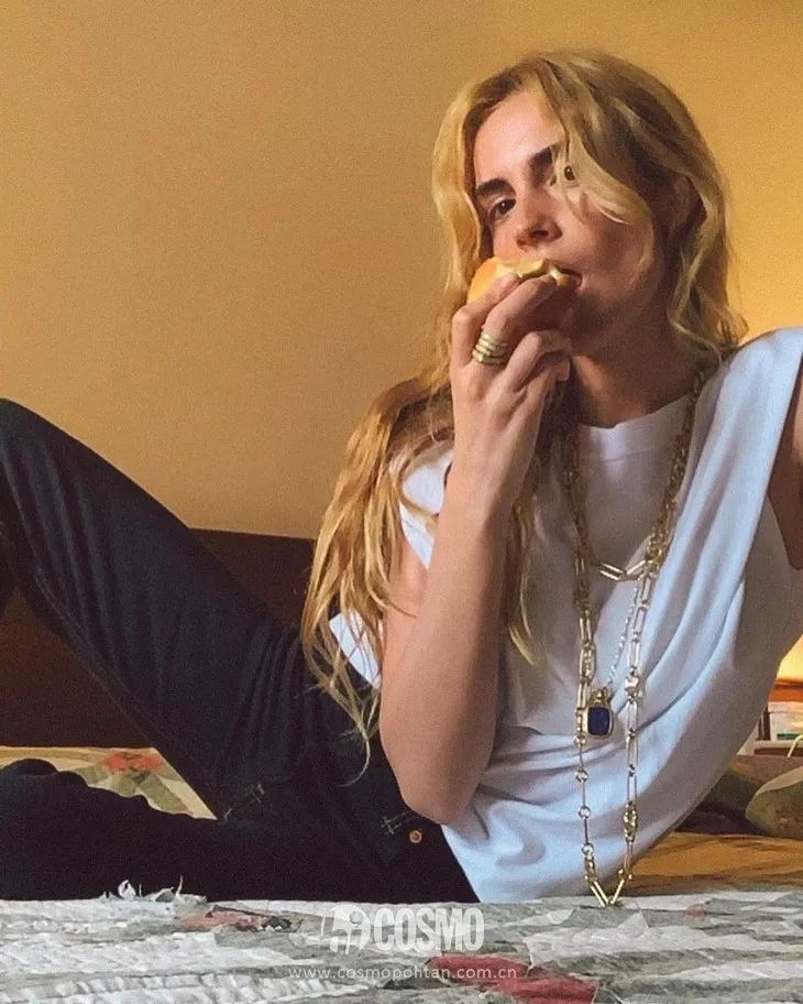 白Tee的“鄙视链”赤裸裸，1000的就比100好？