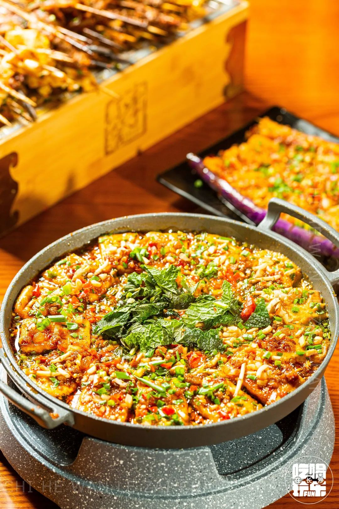 思聪都打卡过的这家成都烧烤店来长沙啦！网红猪鼻筋免费送