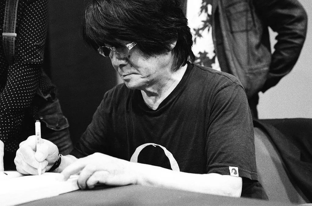 日本在世当代艺术家,日本当代艺术家太阳花