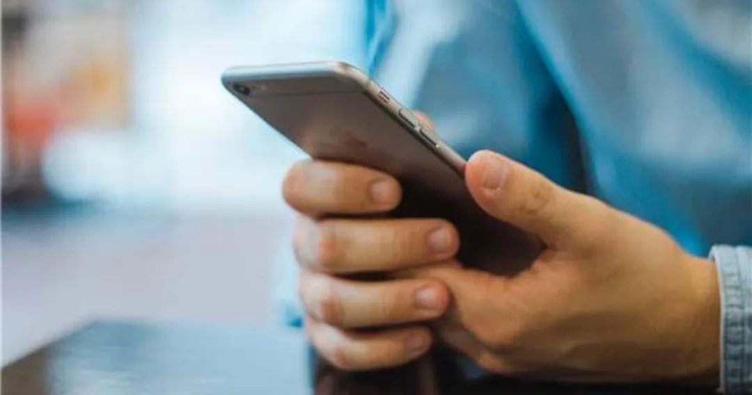 iphone微信聊天记录怎么恢复,微信app删除了怎么恢复聊天记录