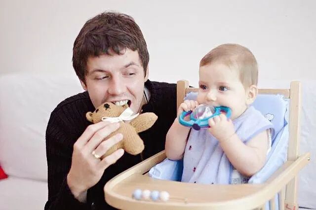 5G时代喂养智商和情商都要抓？想让娃赢在起跑线上，这些奶粉成分你要看