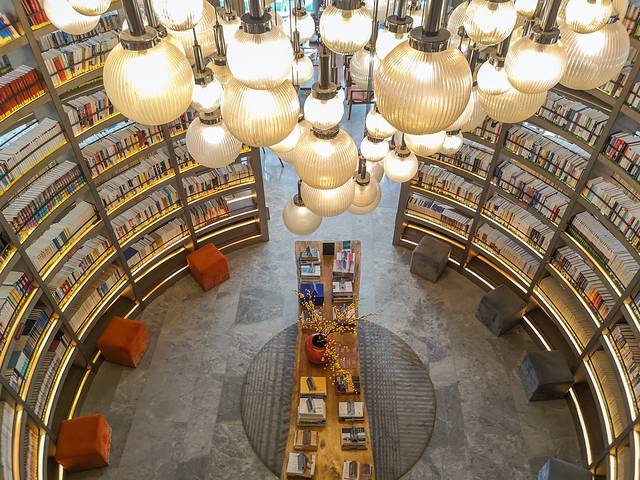 今年预算有限也能玩转三亚，十大私藏免费网红景点吃住买全攻略