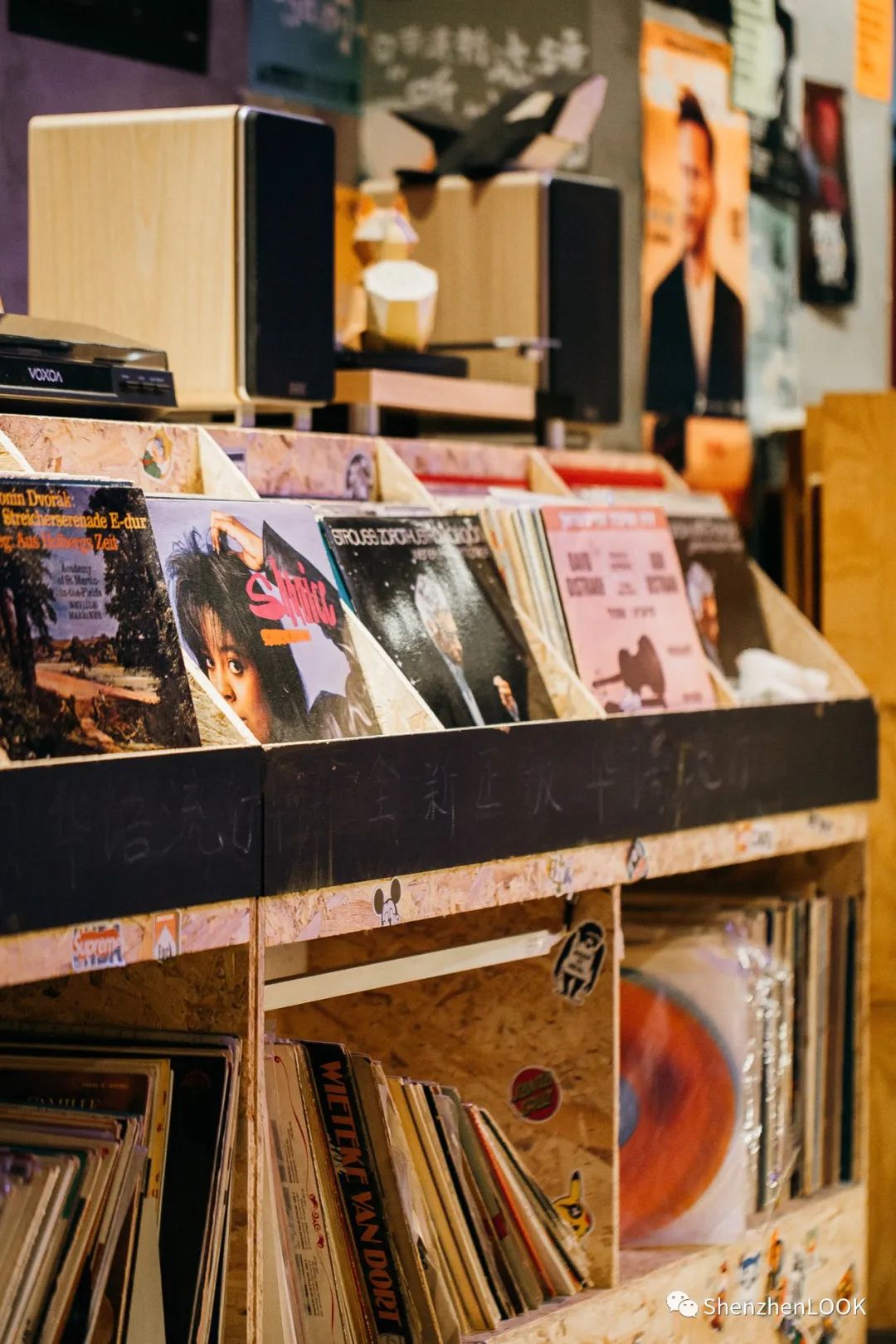 LOOK|深圳「黑胶店」,4家复古唱片行