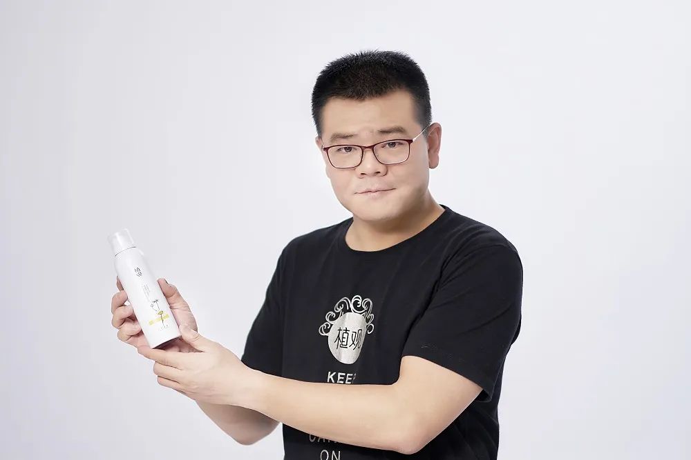 从国货到国潮中国品牌的发展,从初代网红到身家百亿