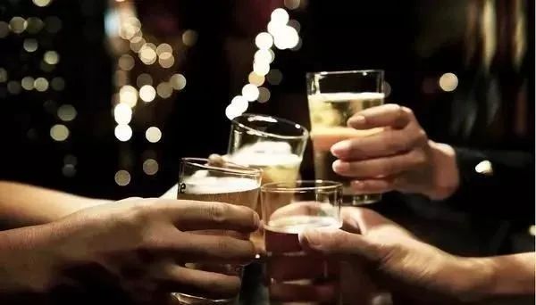 05年借出去10万元要不回来怎么办,十年前借出去一万块现在才要回来