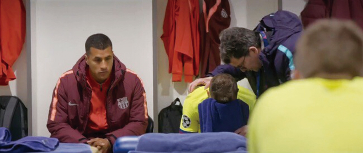 一场比赛名帅们如何掌控更衣室？弗爵爷的“吹风机”是秘密*器武**