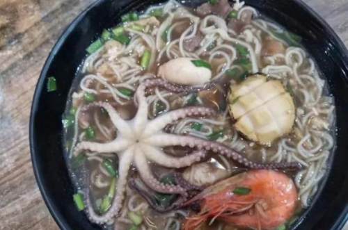 南宁一碗米粉356元是真的吗,广西天价米粉365元