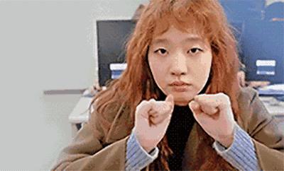 曾因长相被骂到注销账号，这位韩国单眼皮女孩颠覆了我们的审美....