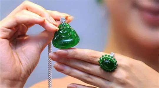 珠宝市场直播卖货套路,直播珠宝行业内幕