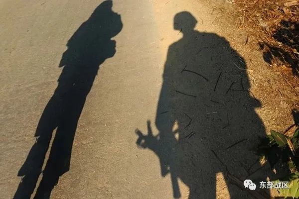 女兵新疆边境驻训视频,女兵在军营的真实训练