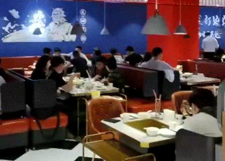 开哪排到哪！「朱雀打边炉」浦东虹口也有了